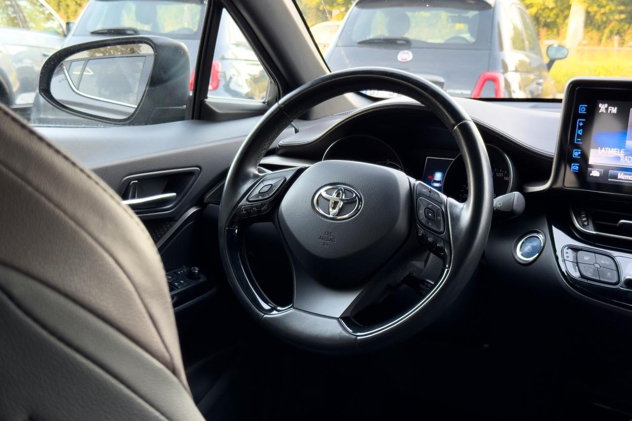 Toyota C-HR 1.8 Hybrid E-CVT Lounge
