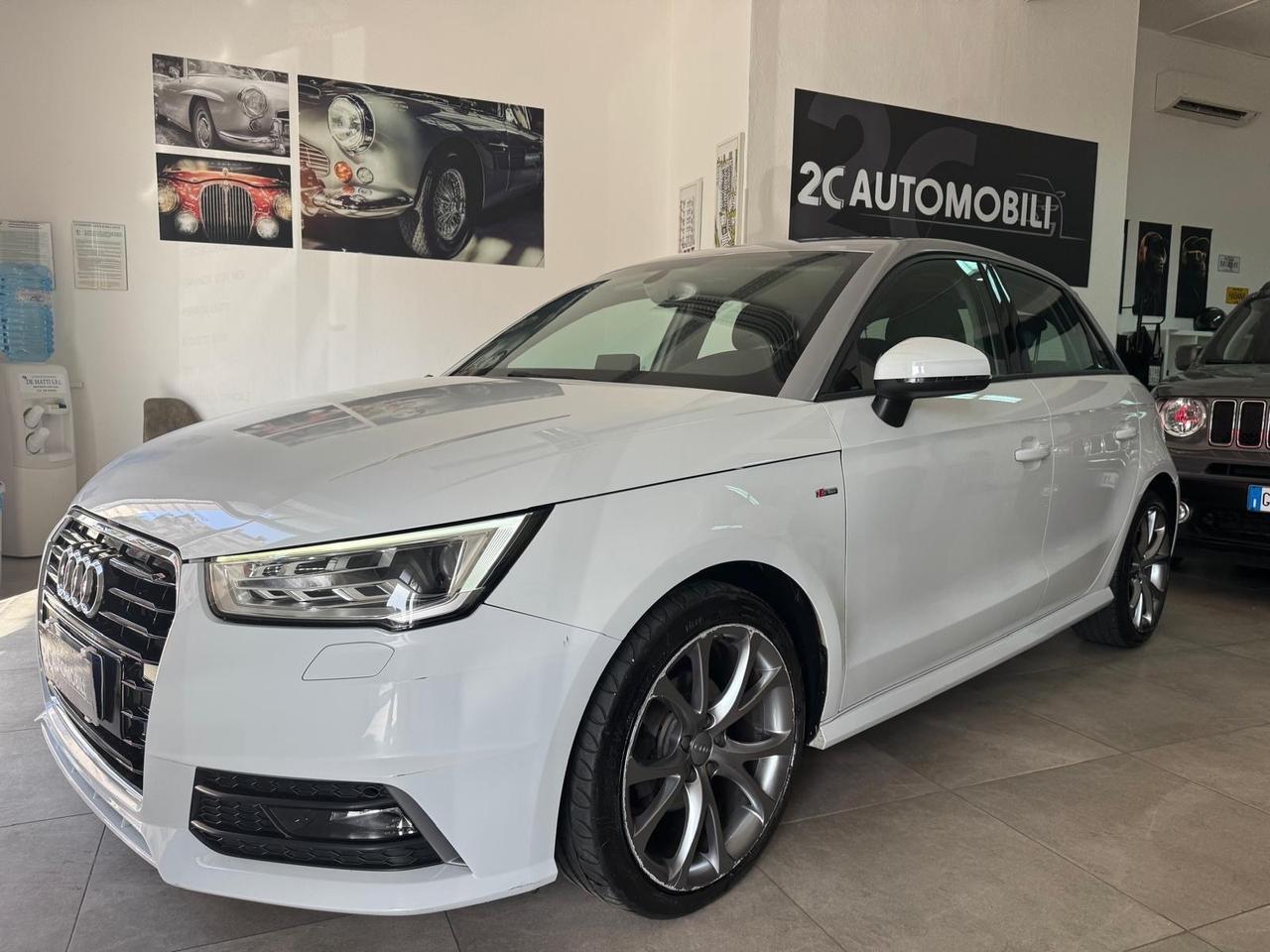 Audi A1 SPB TFSI S-Line / automatica DSG/full led