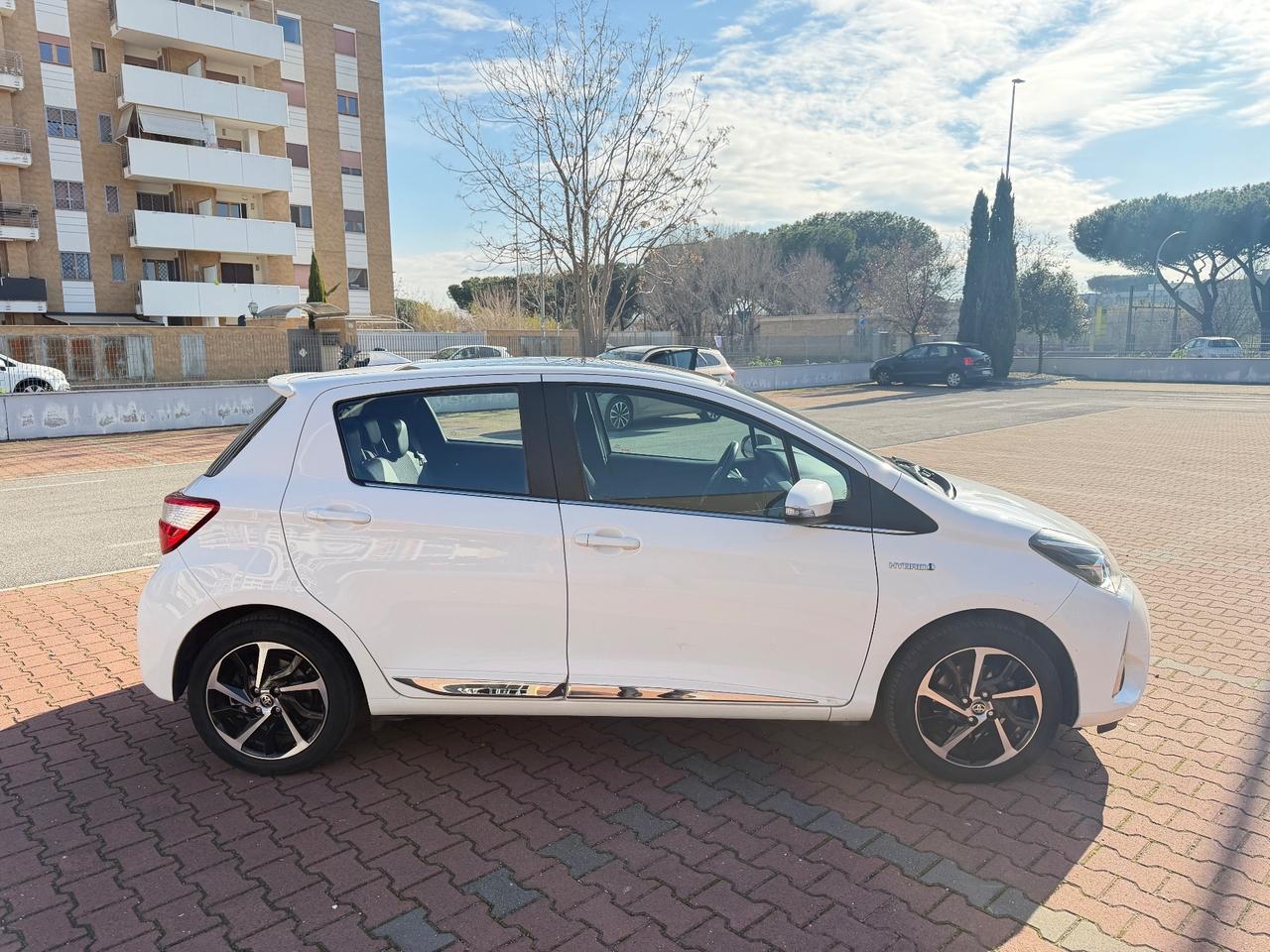 Toyota Yaris 1.5 Hybrid Style *5 Tagliandi