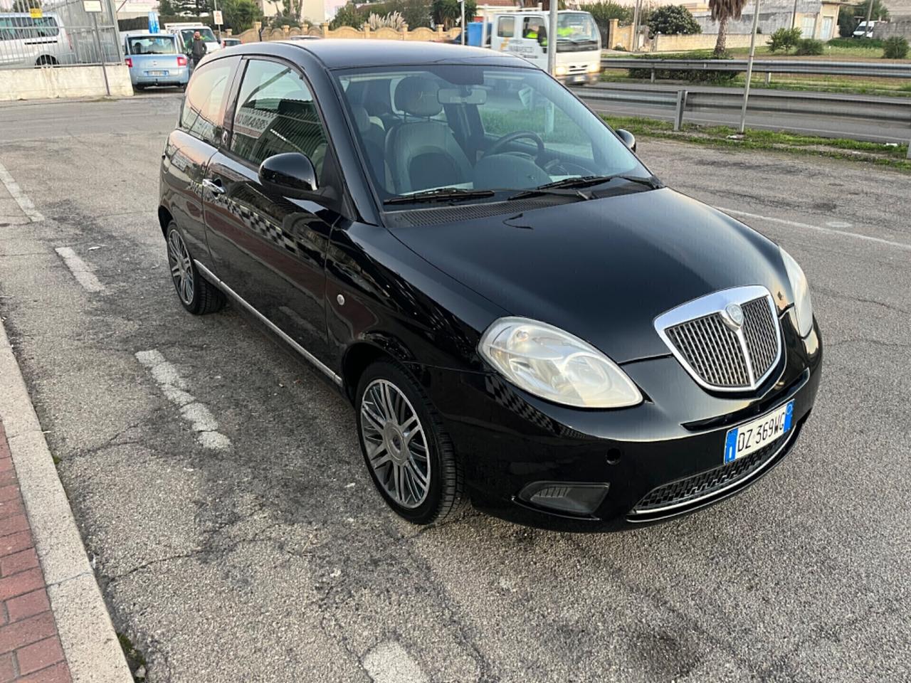 Lancia Ypsilon Platino Ecochic GPL - 2009
