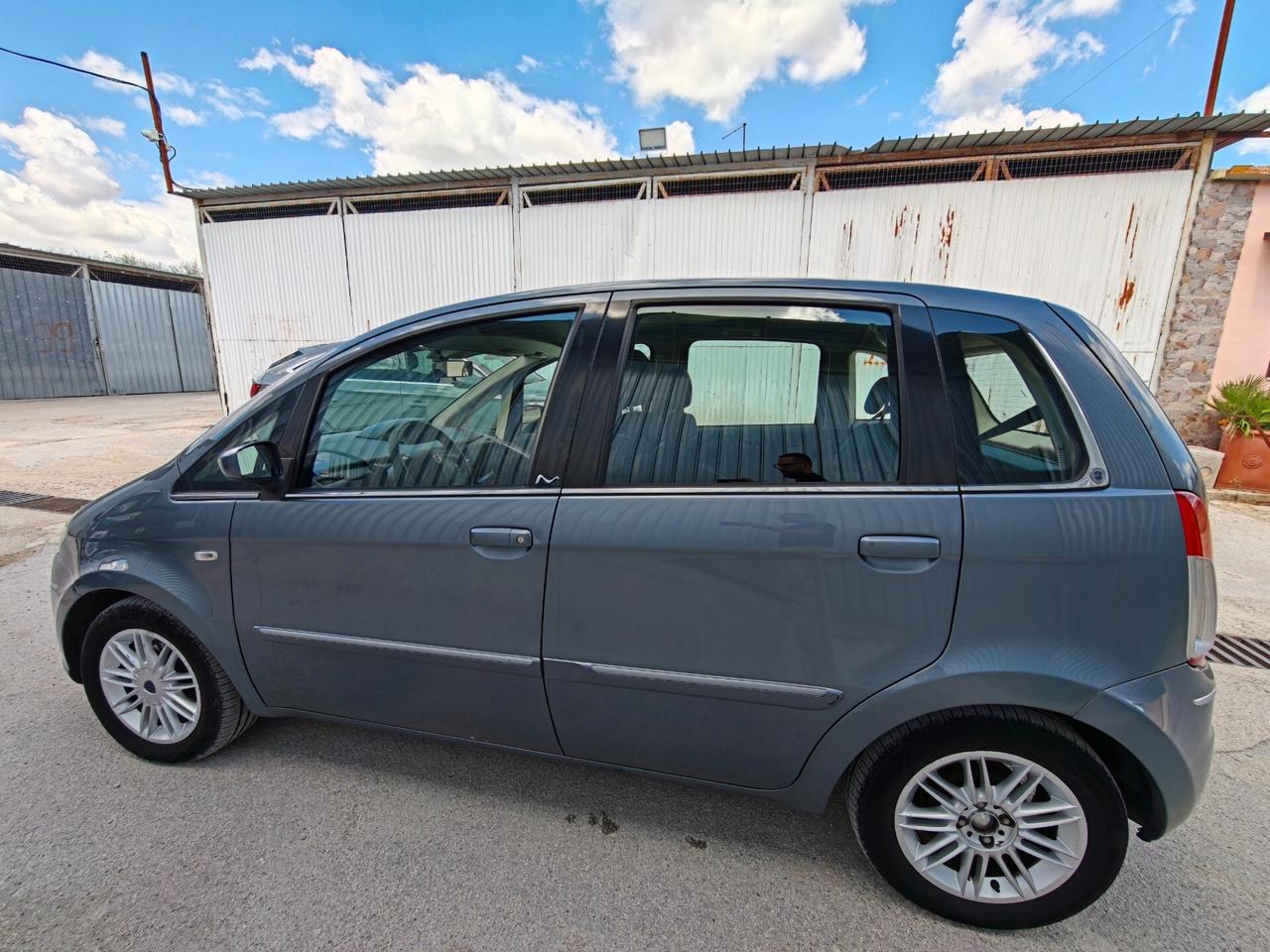 Lancia MUSA 1.3 Multijet 16V 70 CV Oro Plus