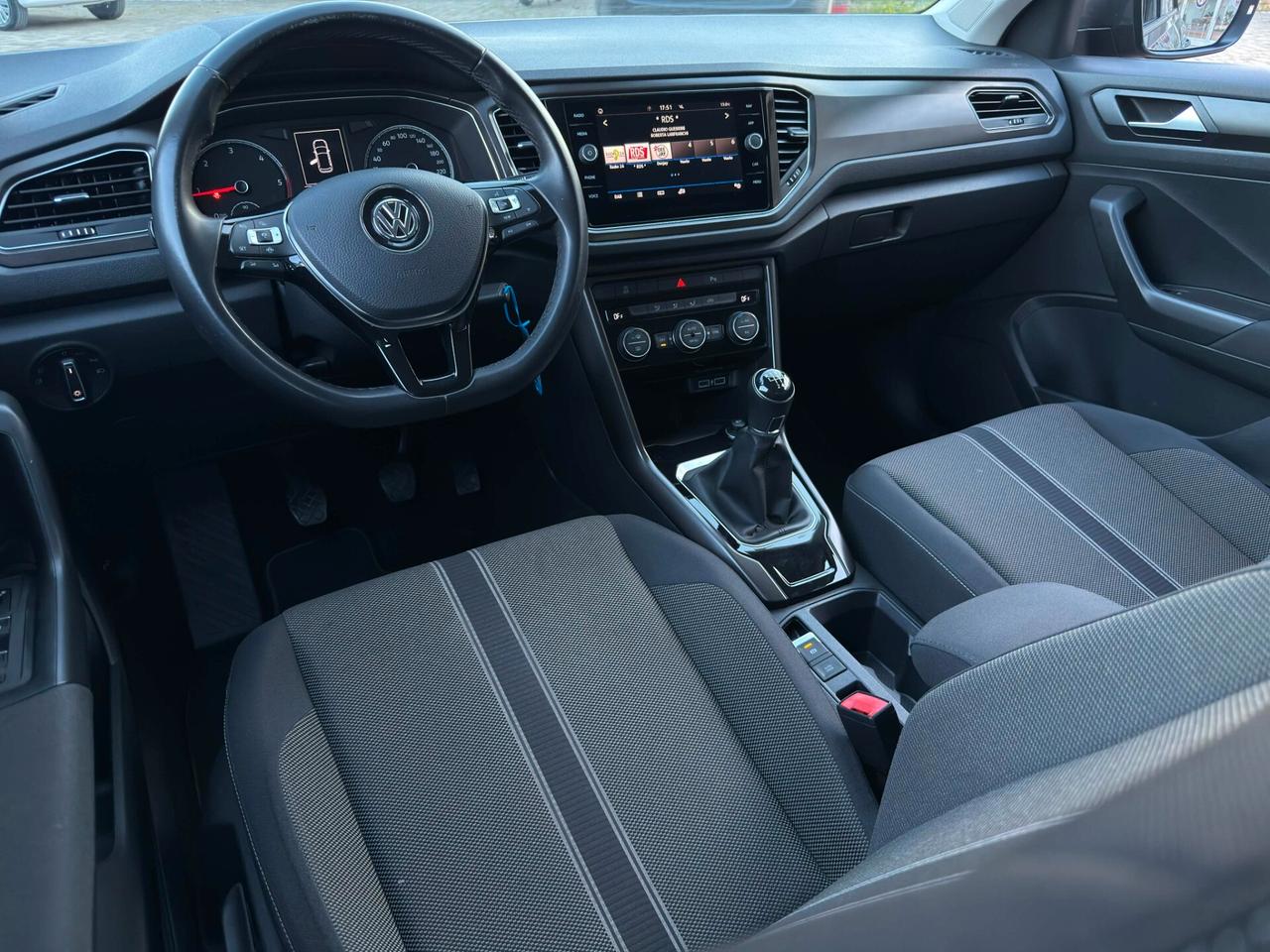 Volkswagen T-Roc 1.6 TDI SCR Business BlueMotion Technology