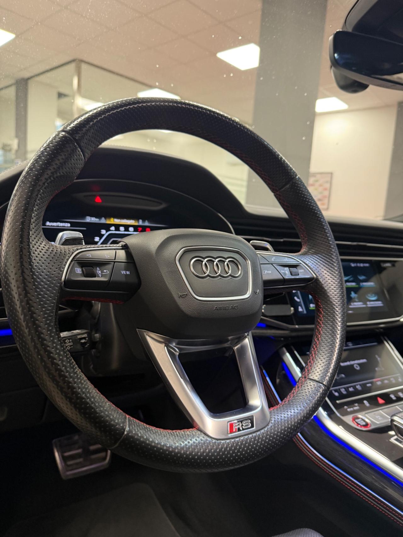 Audi Q8 RS TFSI V8 quattro tiptronic