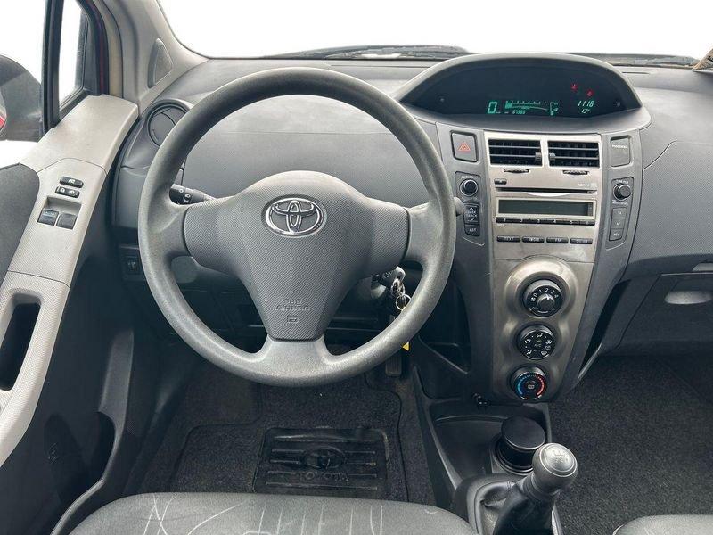 Toyota Yaris Yaris 5p 1.0 Active