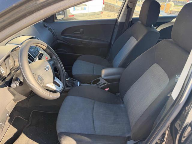 KIA cee'd 117,150km 1.4 90CV 5p. EX nessun lavoro da fare