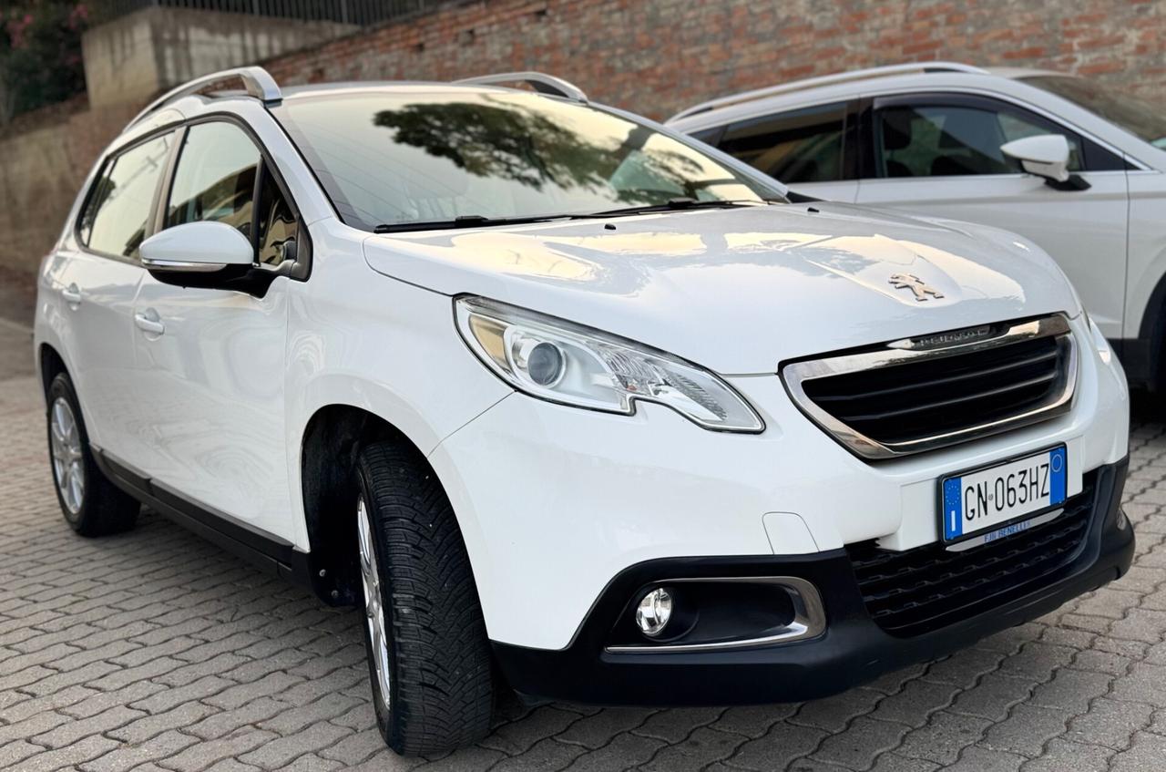 Peugeot 2008 PureTech 82 Allure soli 42.000 km