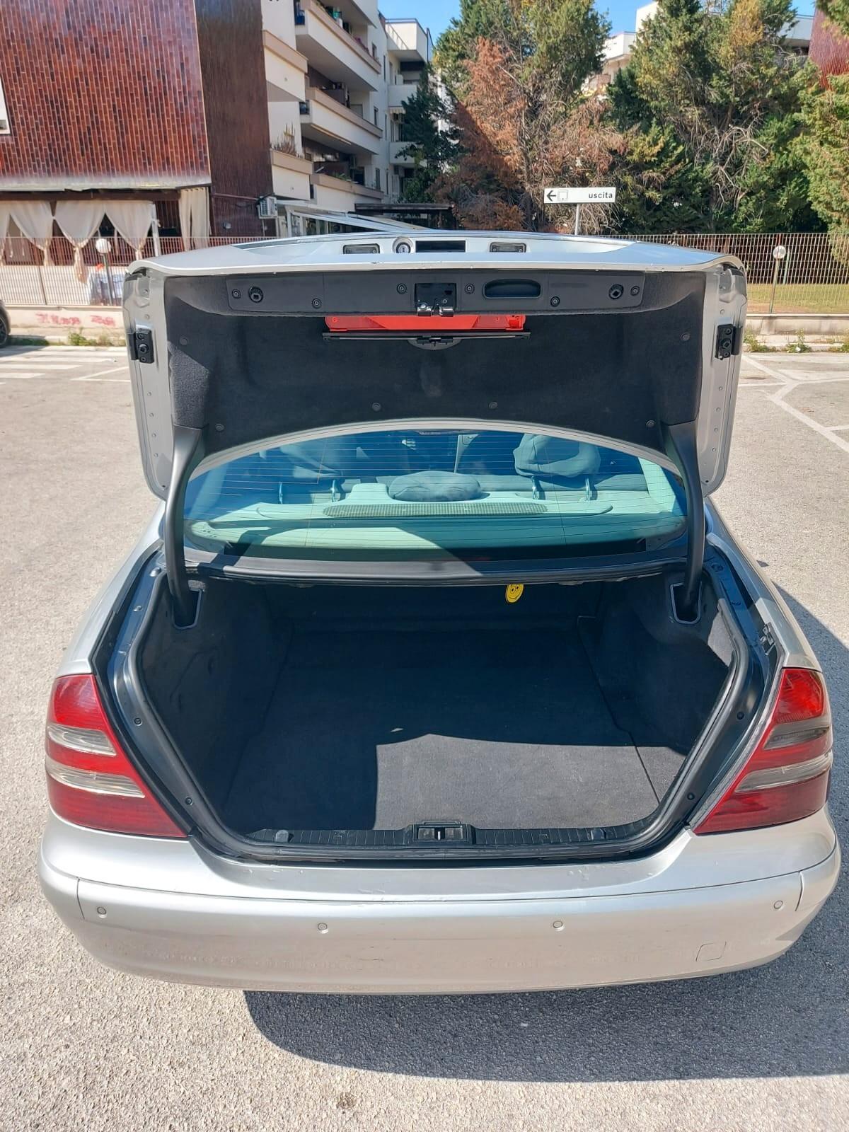 Mercedes-benz E 200 CDI CAT 136CV