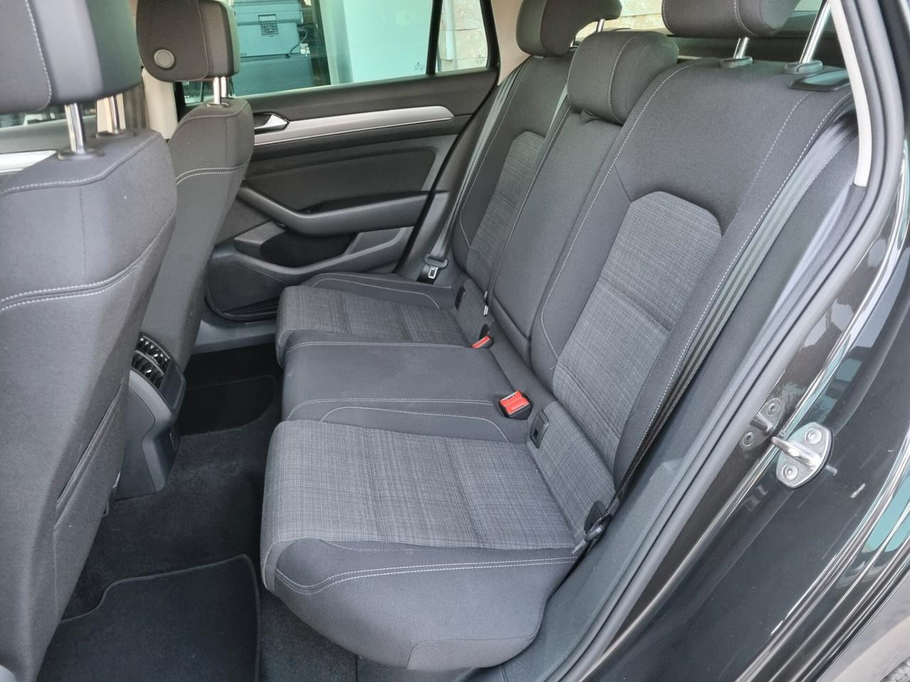 Volkswagen Passat Variant 2.0 TDI SCR EVO DSG Business 150cv