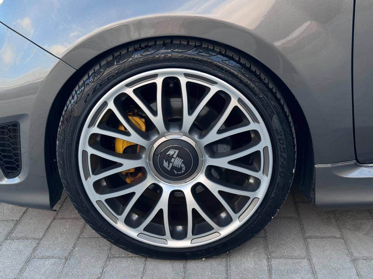 Abarth 595 C 1.4 Turbo T-Jet 145 CV CABRIO