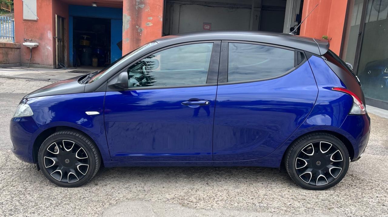 Lancia Ypsilon 1.269CV S Momodesign-solo 45000km-