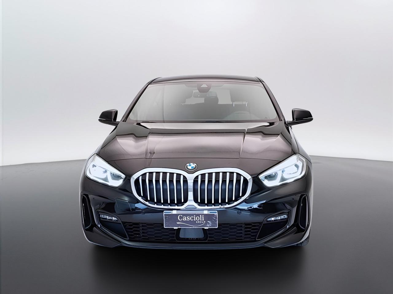 BMW Serie 1 F40 - 118d Msport auto