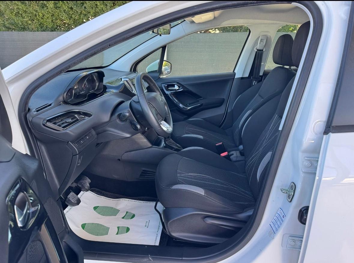 Peugeot 208 1.4 HDi 68 CV 5 porte Active