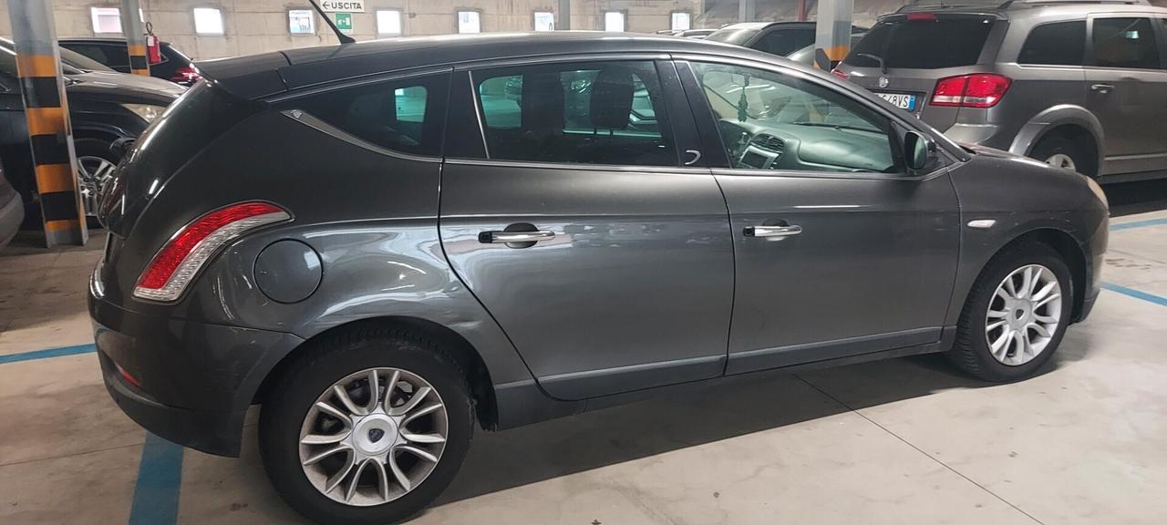 Lancia Delta 1600 MJET PLATINO