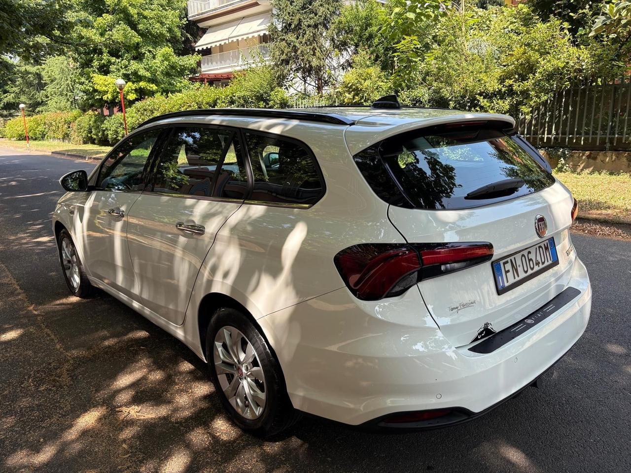 Fiat Tipo 1.6 Mjt S&S DCT SW Lounge