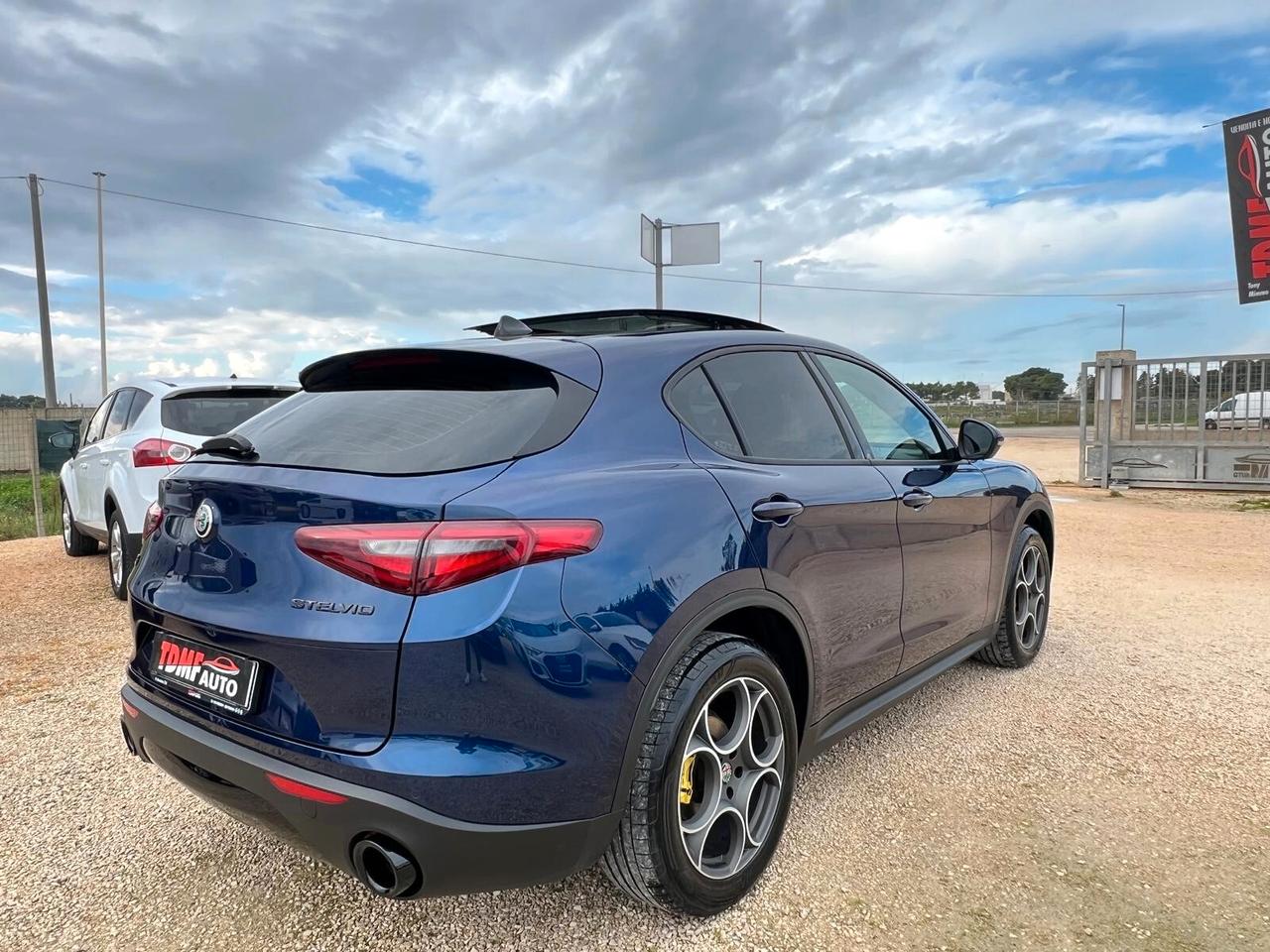 Alfa Stelvio 190 CV Q4 TETTO PANORAMICO APRIBILE