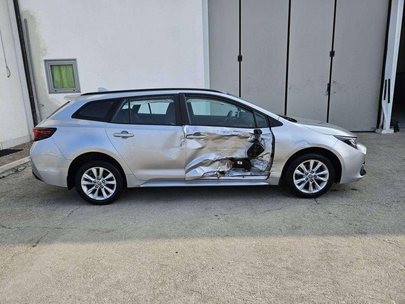 Toyota Corolla Touring Sports 1.8h Active auto - START - INCIDEN