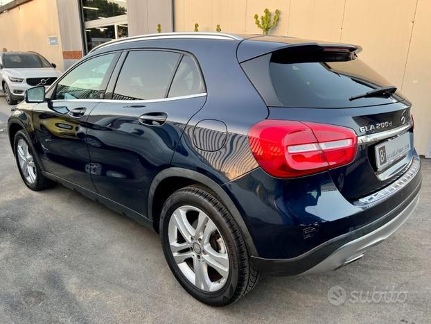 MERCEDES-BENZ GLA 200 d Automatic Enduro Activit