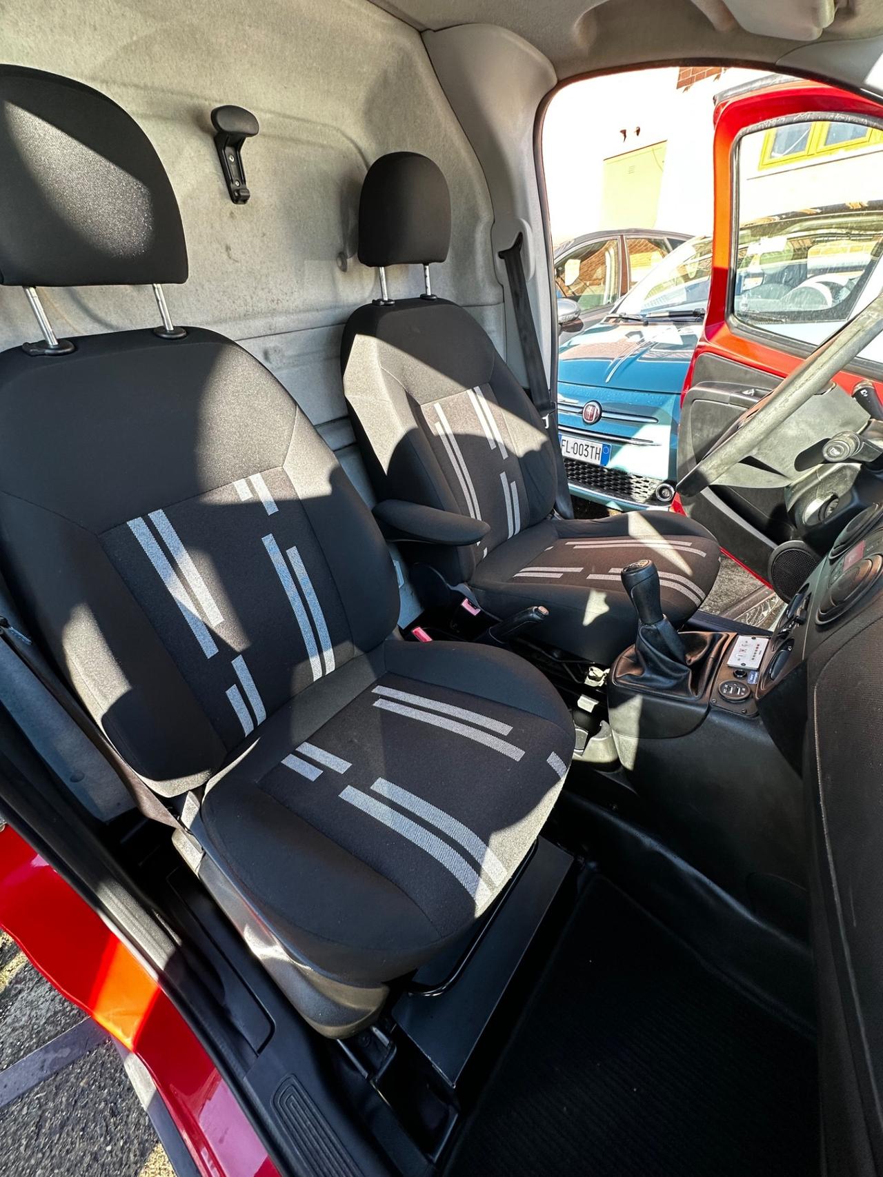 Fiat Fiorino 1.3 MJT 95CV Cargo Adventure