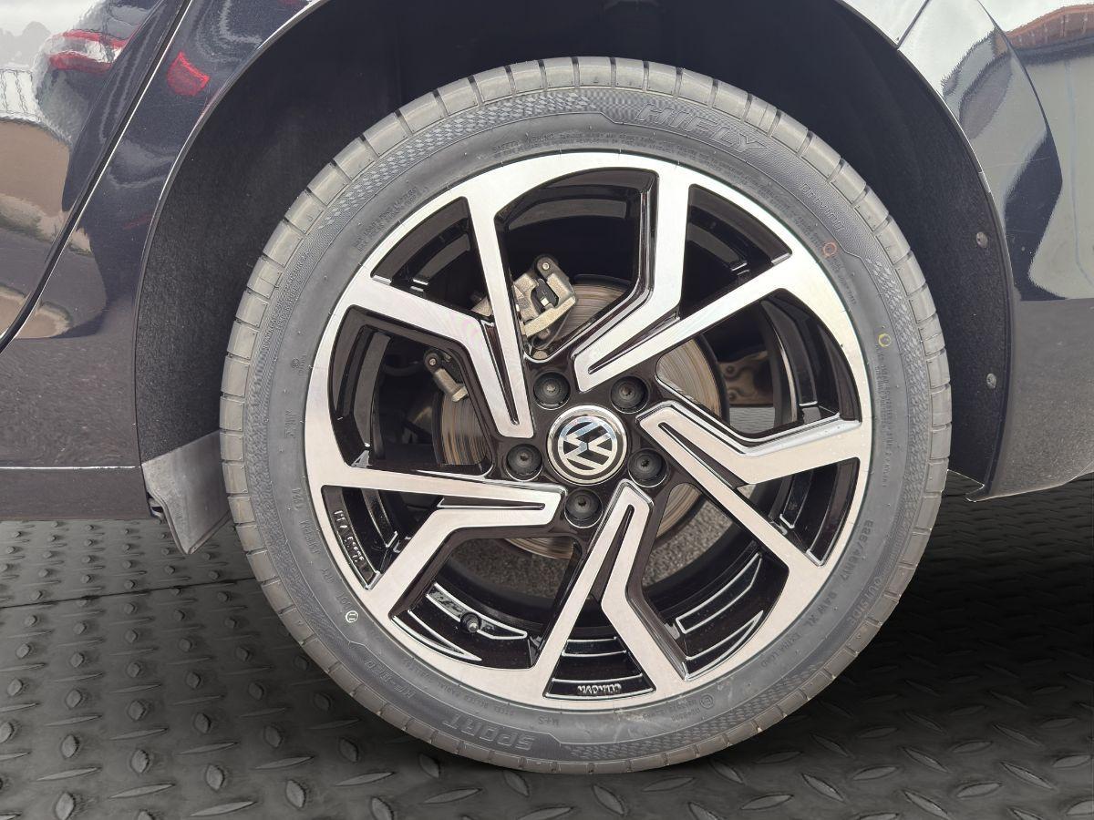 VOLKSWAGEN - Golf - 2.0 TDI 115CV 5p. Sport Edition BMT