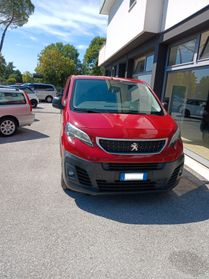 Peugeot Expert 2.000 HDi 120 CV 90 KW Furgone MODEL. 2017 3 posti!!