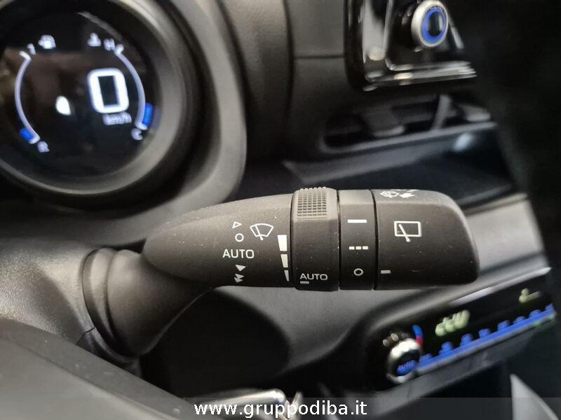Toyota Yaris IV 2020 1.5h Trend