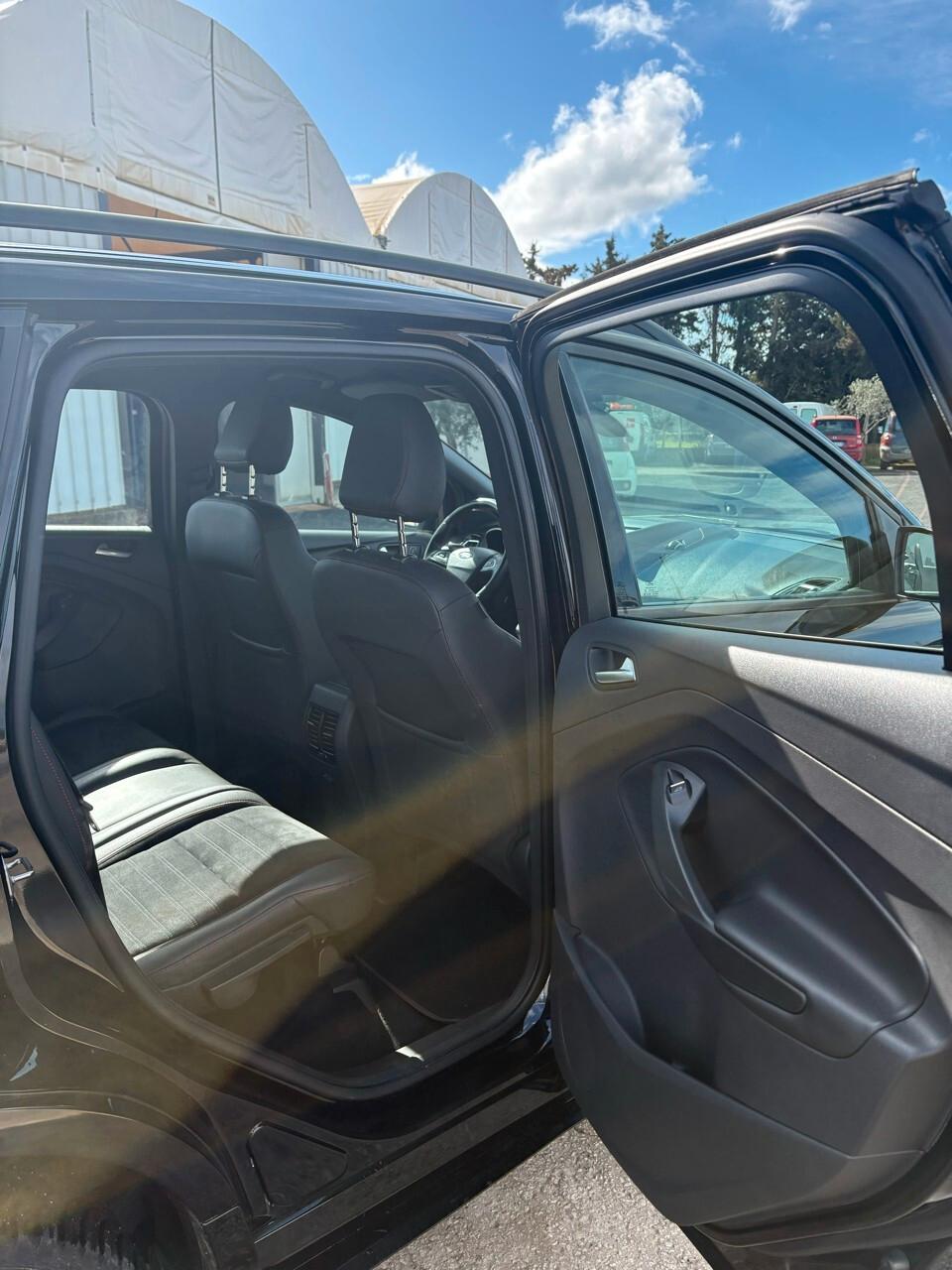 Ford Kuga 2.0 TDCI 120 CV S&S 2WD ST-Line