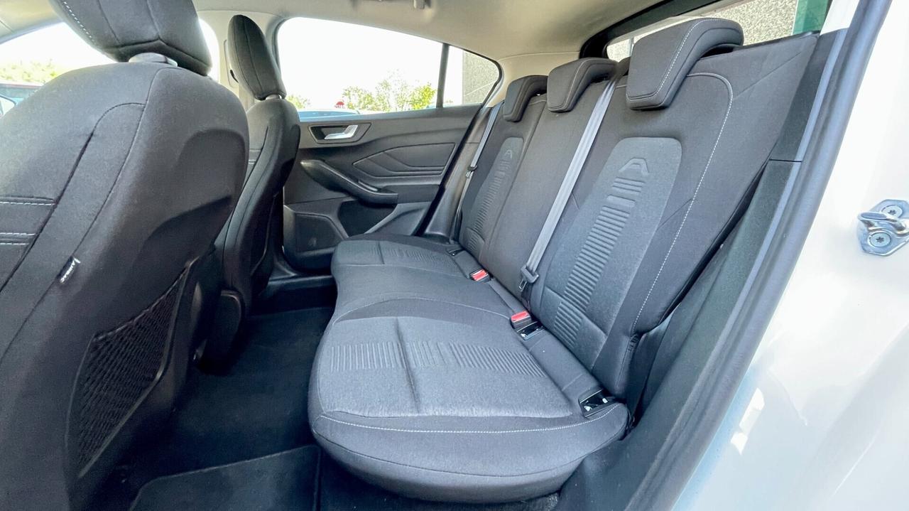 Ford Focus Ford Focus 1.0 Active EcoBoost Berlina 125cv