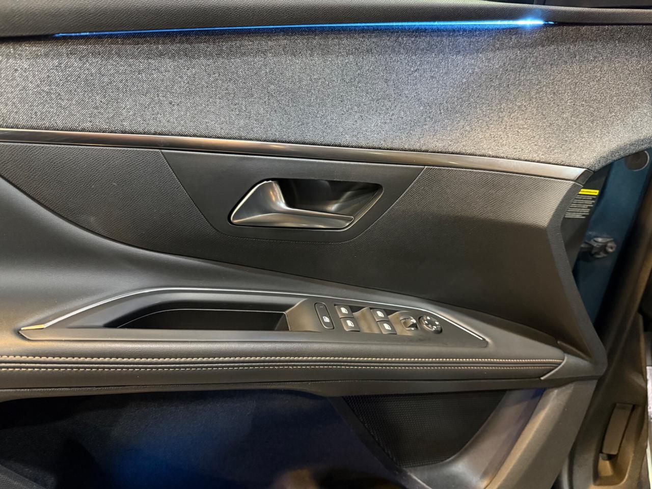 1.5 bluehdi 7 POSTI TETTO PANORAMICO !!