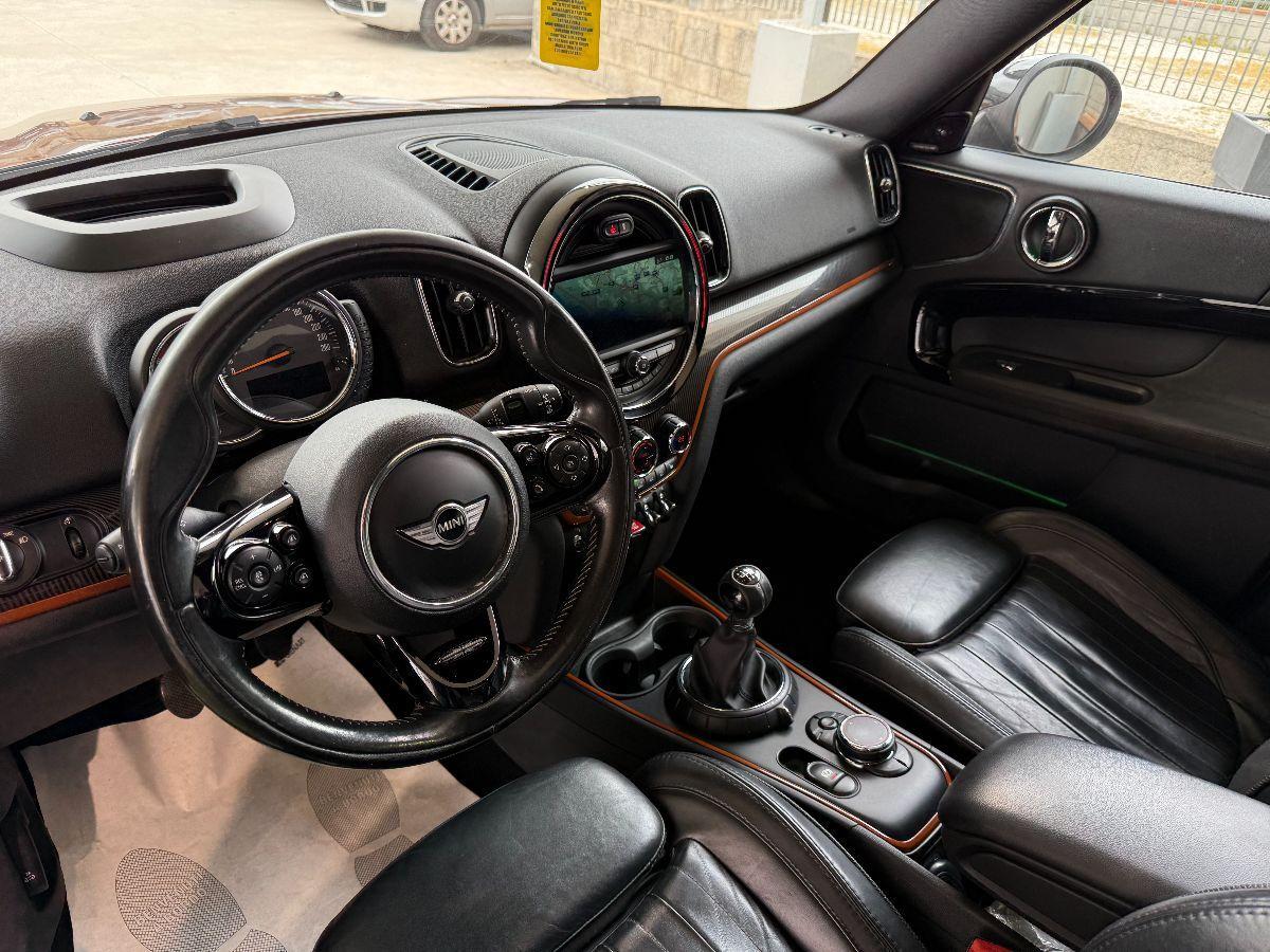 MINI - Countryman Mini 2.0 Cooper D Hype