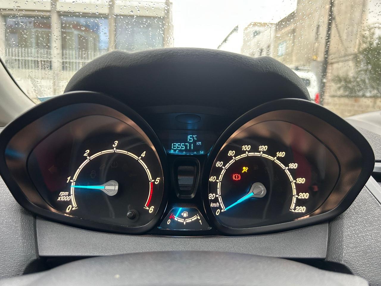 Ford Fiesta 1.5 TDCi 75CV -2013