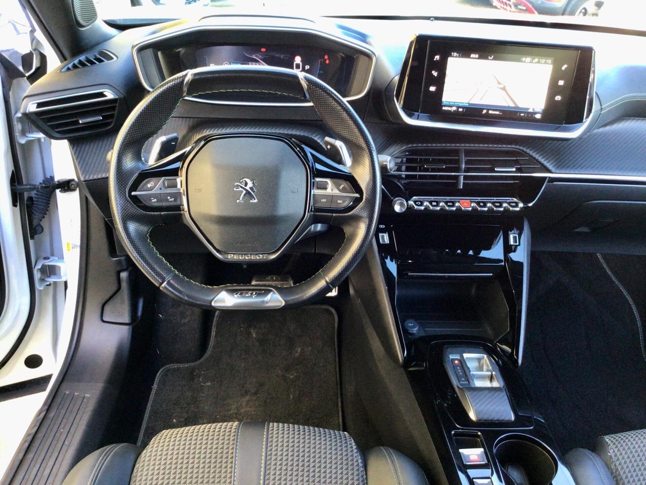 Peugeot 2008 BlueHDi 130 S&S EAT8 GT