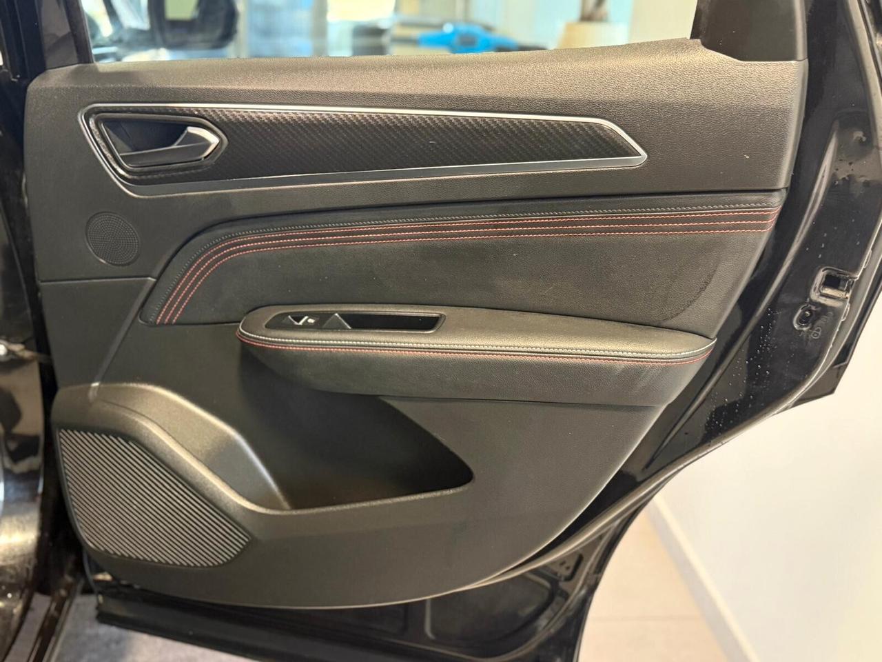 Renault Arkana Hybrid E-Tech 145 CV R.S. Line