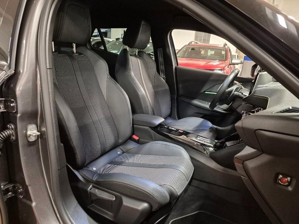 Peugeot 2008 PureTech 130 S&S EAT8 Allure