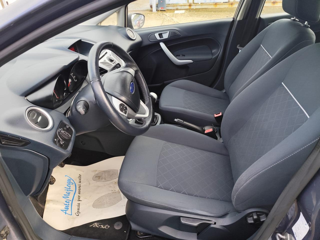 Ford Fiesta Ikon 1.4 TDCi 70CV 5 porte