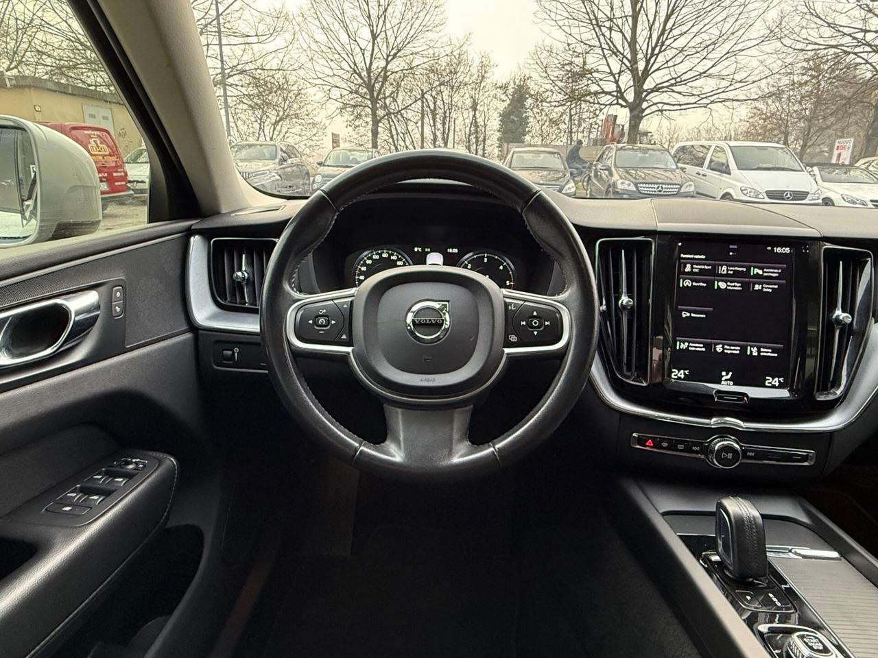 Volvo XC 60 XC60 B4 (d) AWD Geartronic Momentum