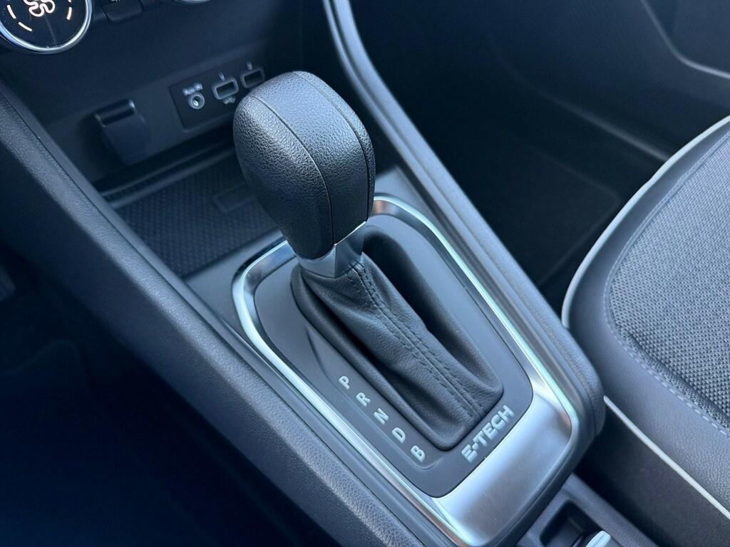 Renault Captur 1.6 hybrid Techno E-Tech 145cv auto
