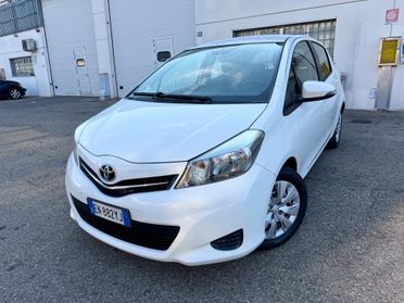 Toyota Yaris 1.0benz 2012 120.000km per neopatentati