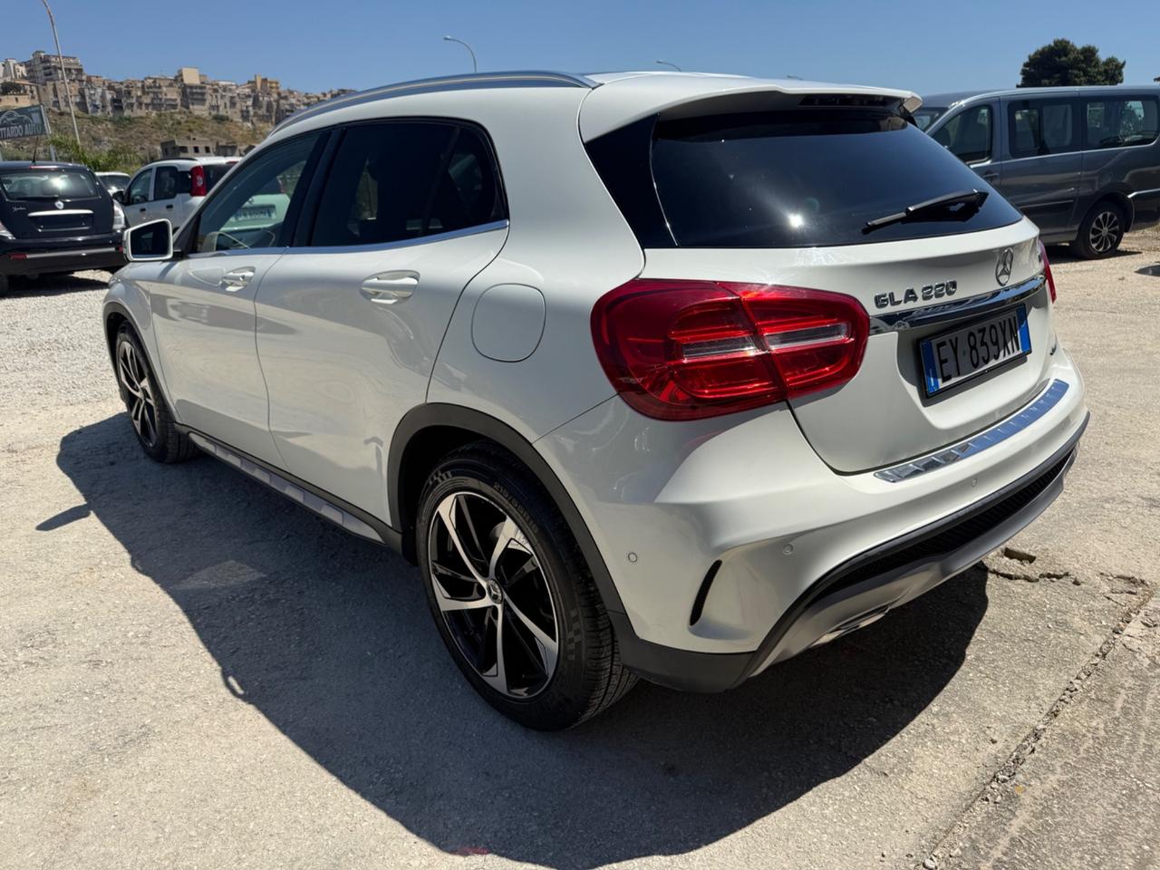 Mercedes-benz GLA 220 CDI Automatic 4Matic Premium
