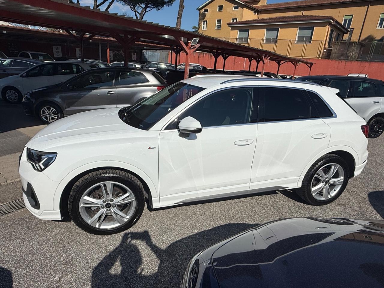 Q3 35 TFSI S tronic-S-line -unipro-rate-garanzia-