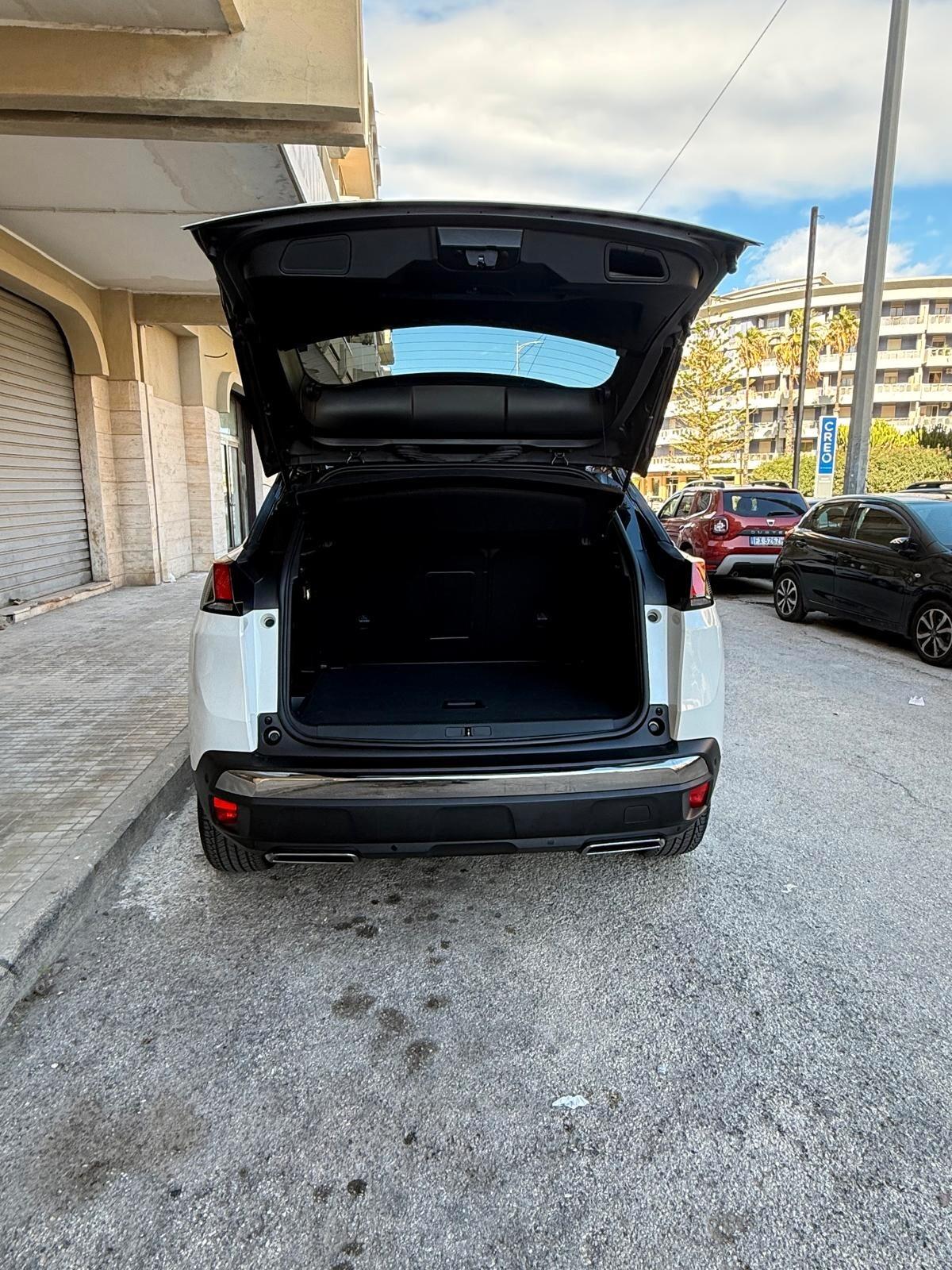 Peugeot 3008 BlueHDi 130 S&S EAT8 Allure