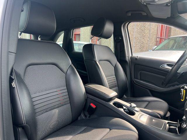 MERCEDES-BENZ B 180 Premium CAMBIO AUTOMATICO