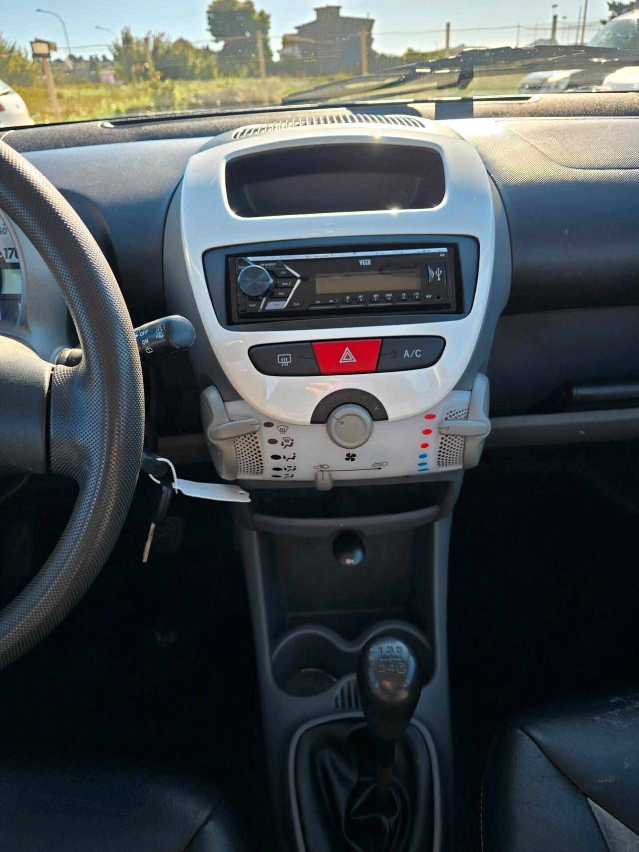 Toyota Aygo 1.0 12V VVT-i 5 porte