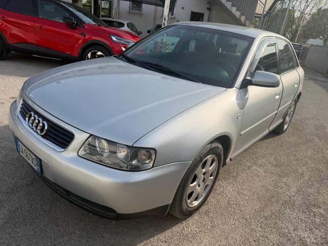 AUDI A3 BENZINA/GPL 1.6 cat 5p. Ambiente Bellissima