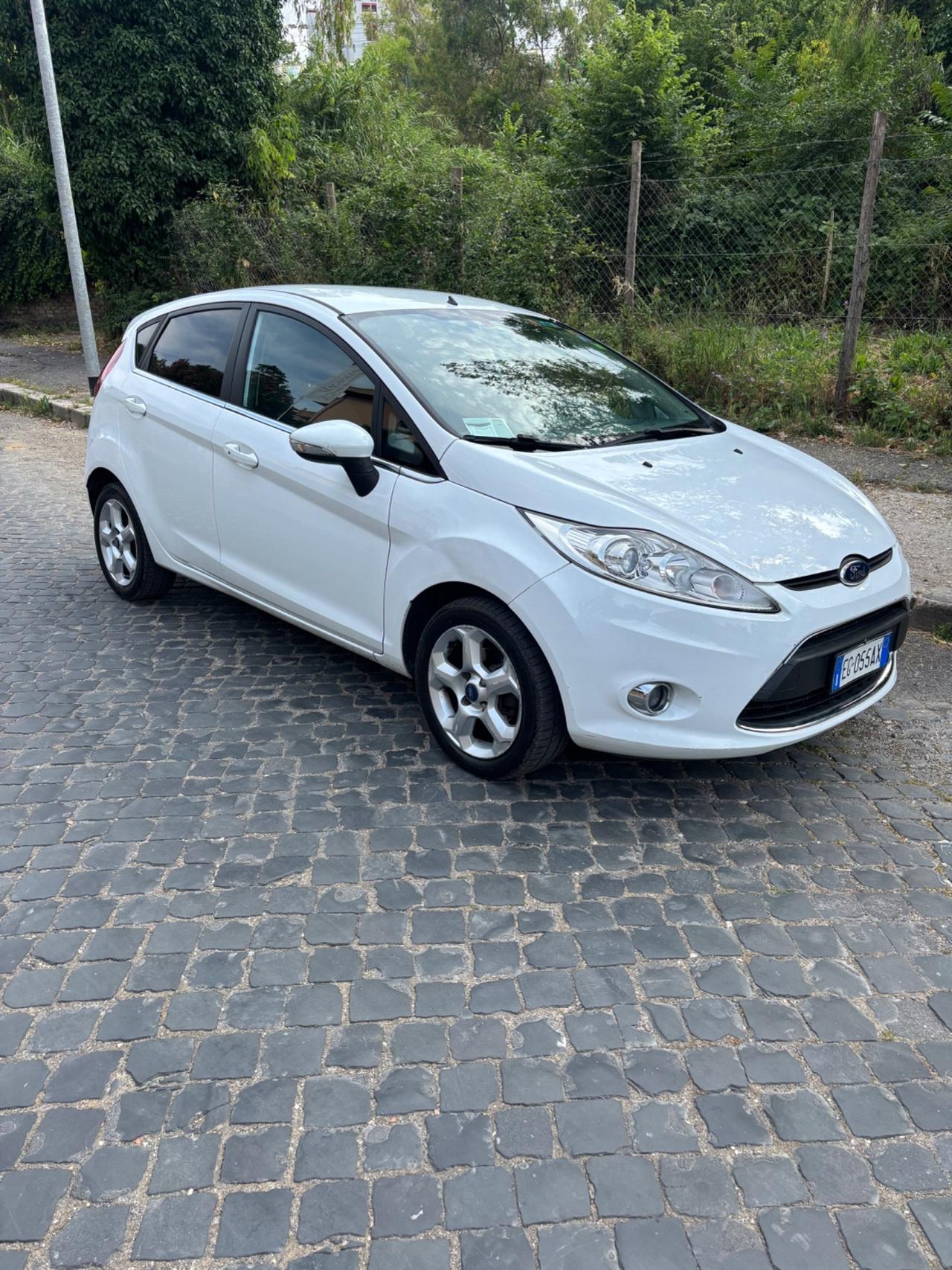 Ford Fiesta 1.2 82 CV 5 porte Titanium