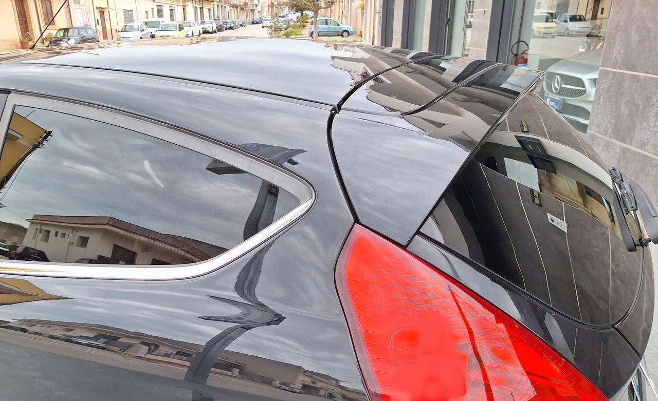 Ford Fiesta 1.4 TDCi 68CV 3 porte Titanium