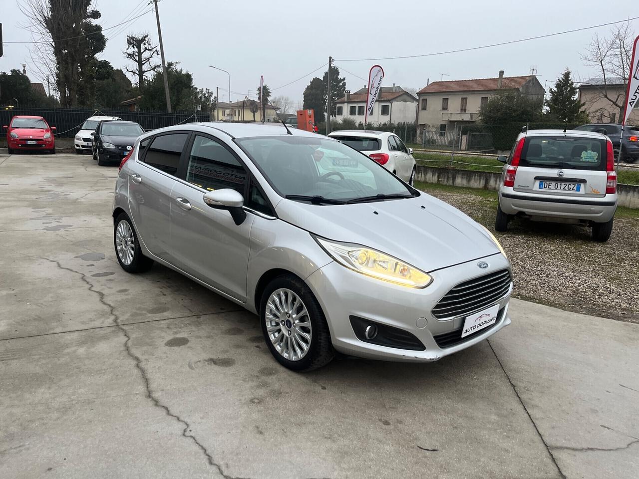 Ford Fiesta 1.5 TDCi 75CV 5 porte Titanium