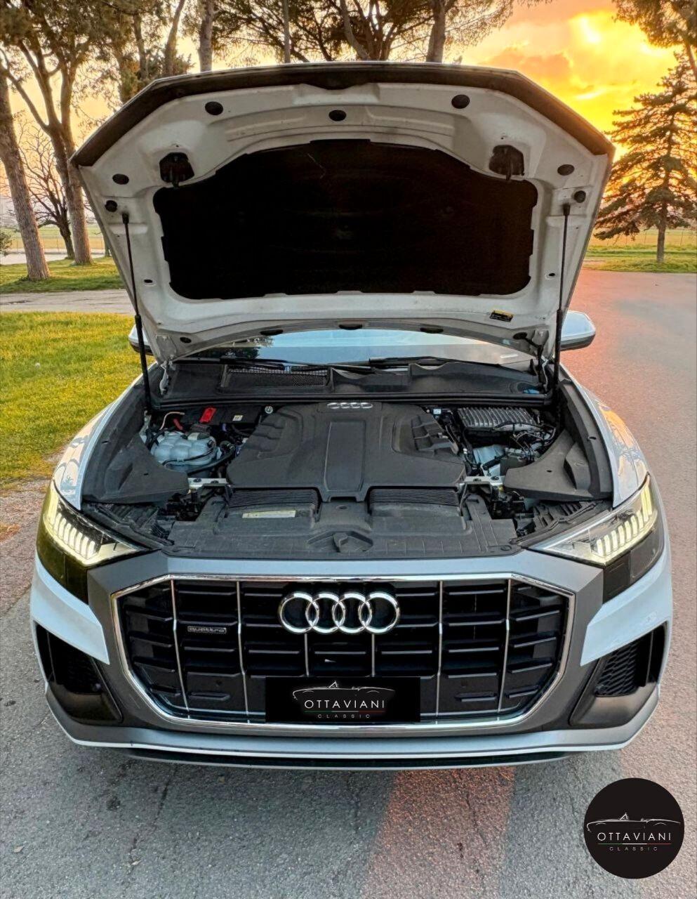 Audi Q8 S-line unipro full book service Audi