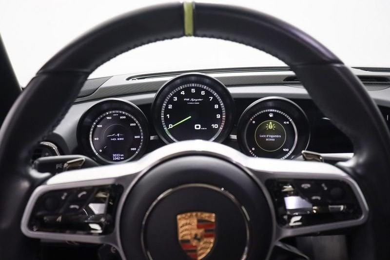 Porsche 918 Spyder - Weissach Package