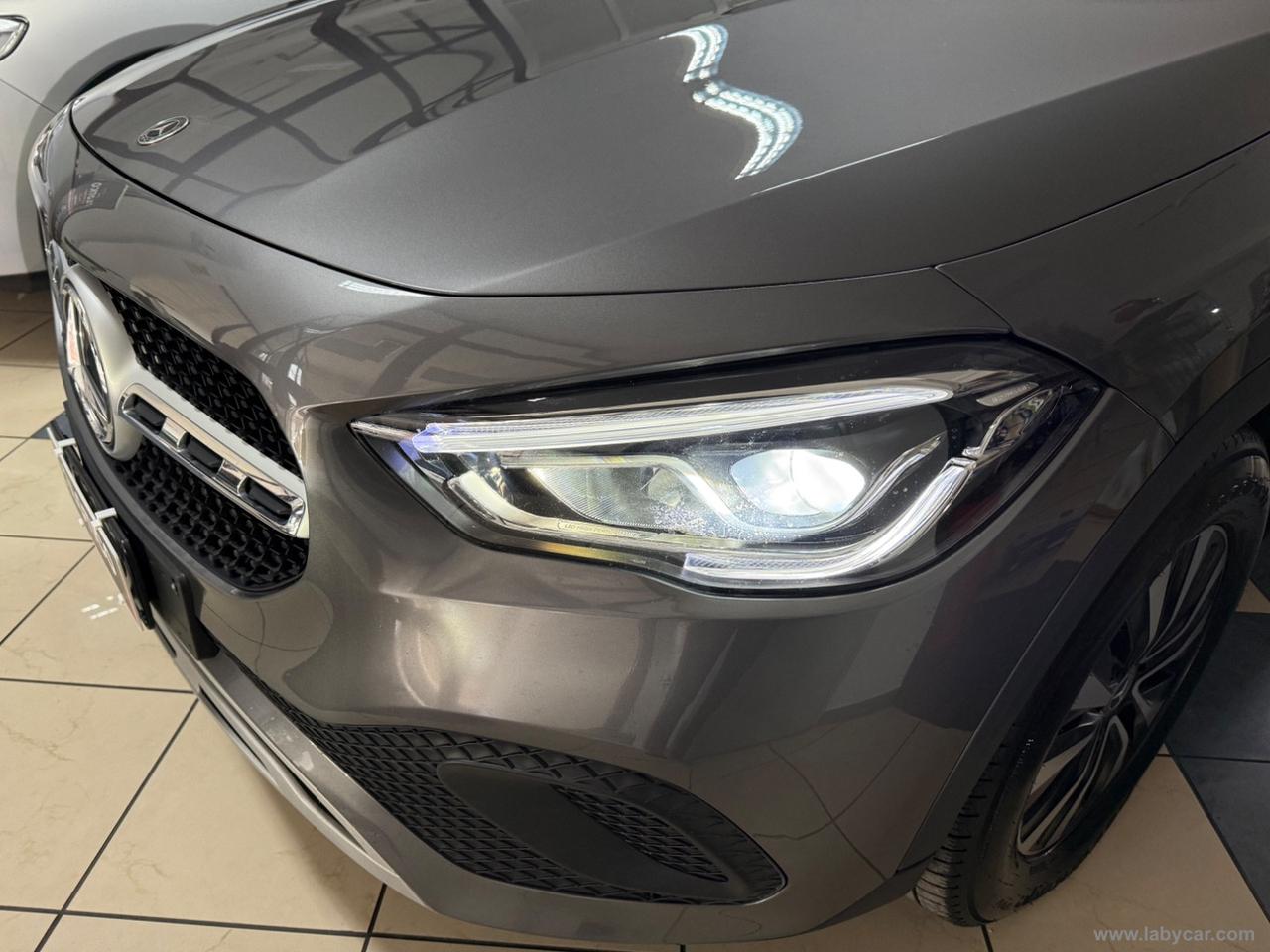 MERCEDES-BENZ GLA 200 d Automatic Sport FARI FULL LED - CARPLAY