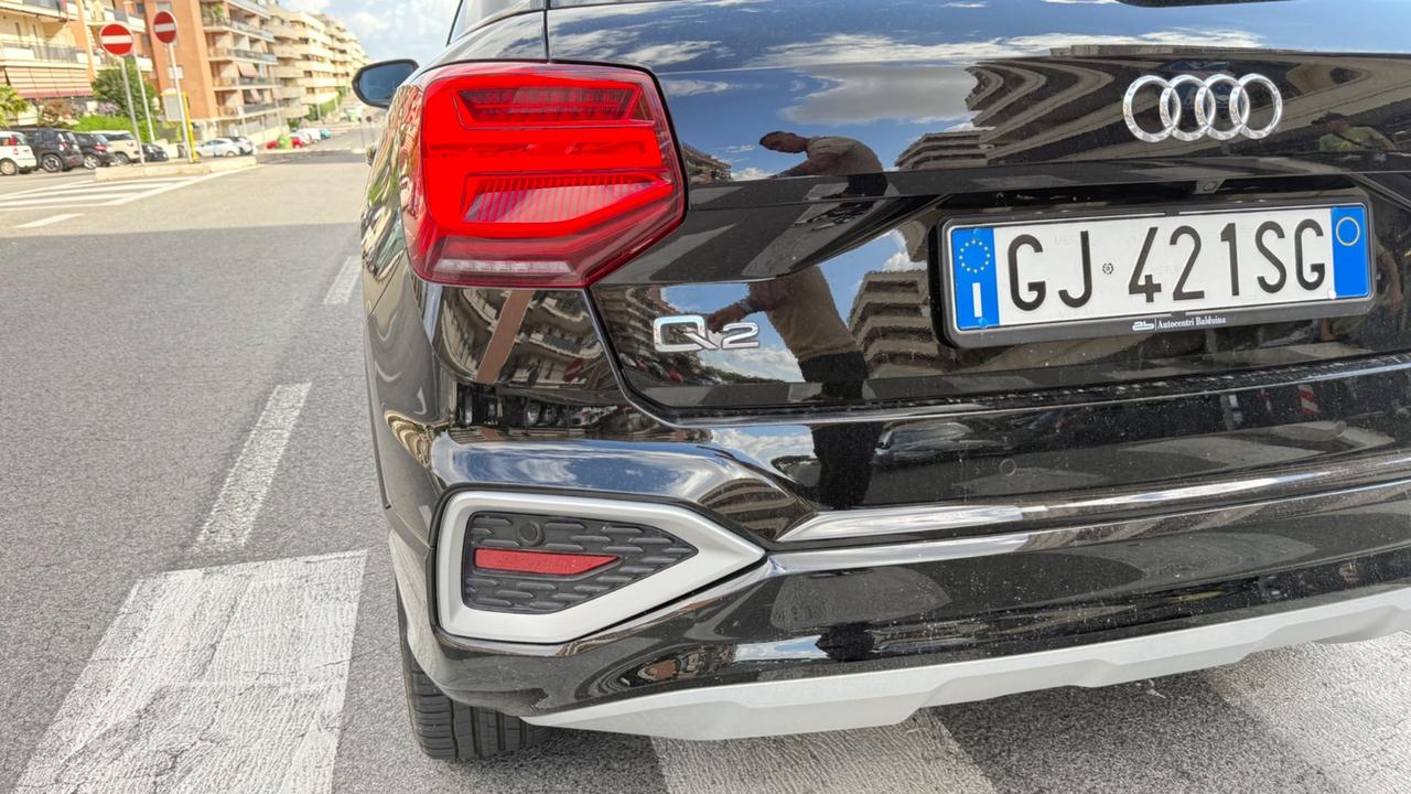Audi Q2 35 TFSI S tronic line Edition LED NAVI KAMERA PDC CERCHI 17 COCKPIT BLUETOOTH